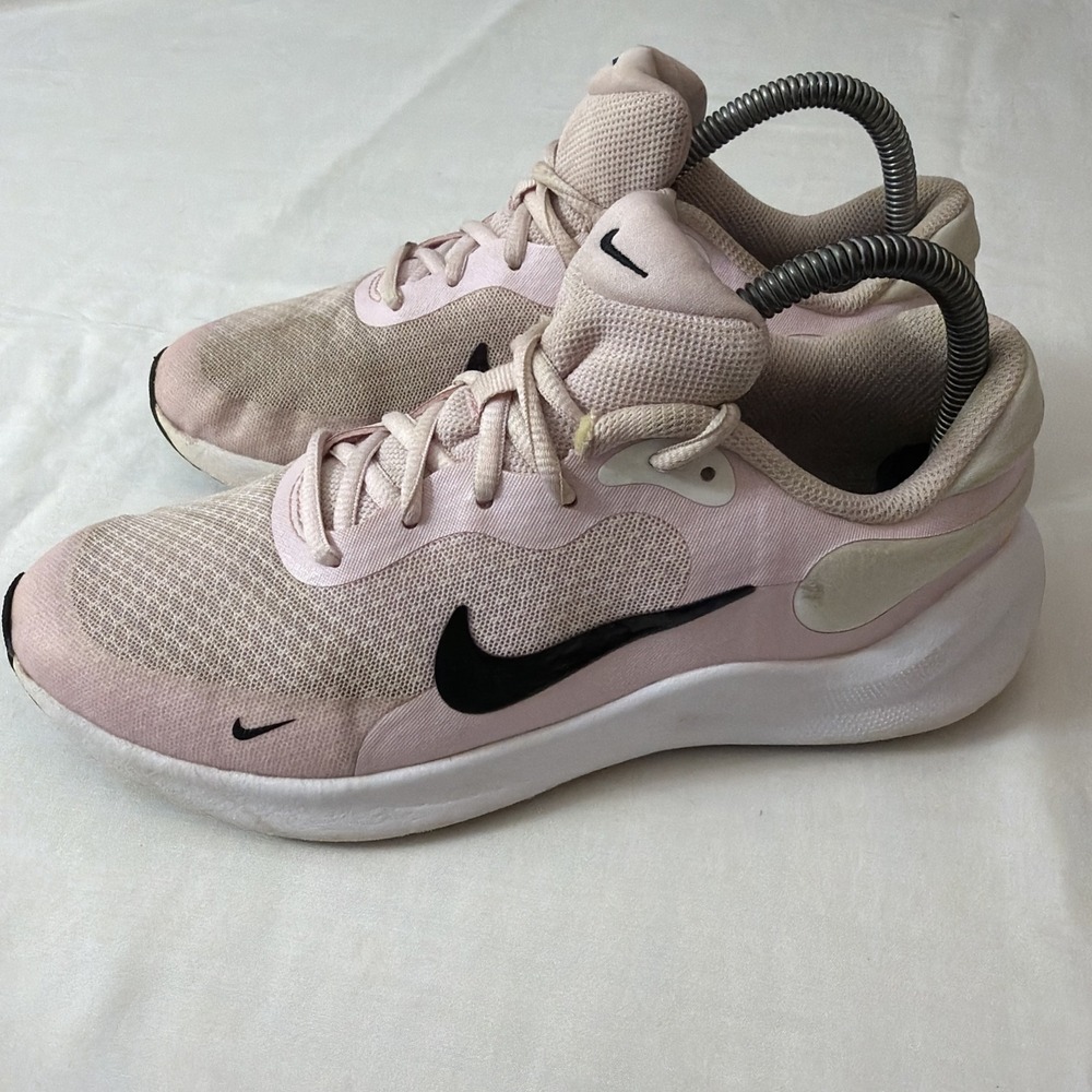(GS) Nike Revolution 7 'Pink Foam Black'‎ US 6.5Y (FB7689-600) Or Women's Size 8